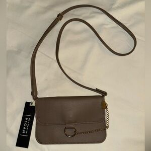 Chic Vegan Crossbody Bag in Taupe